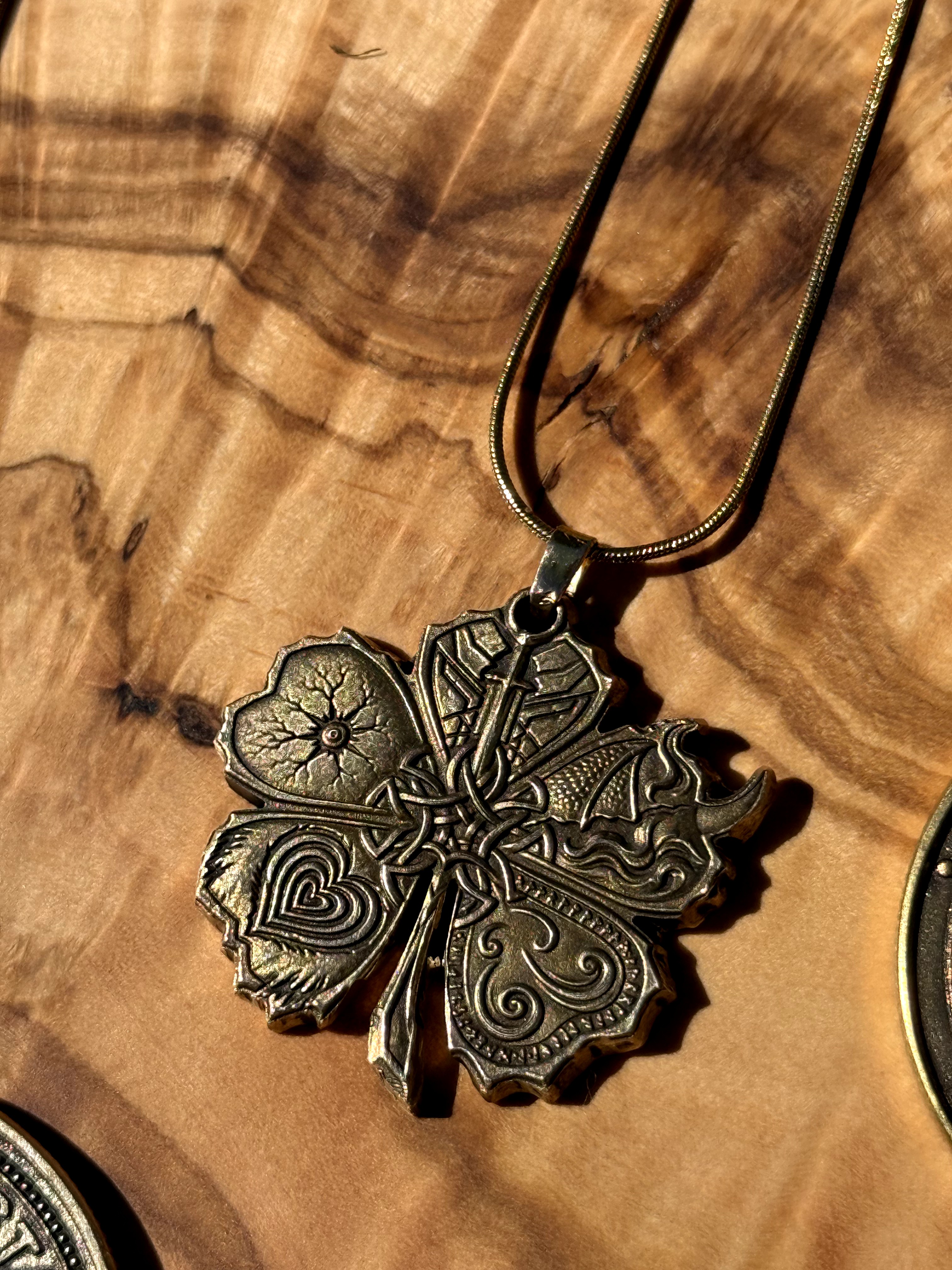 Clover Pendant Engraving